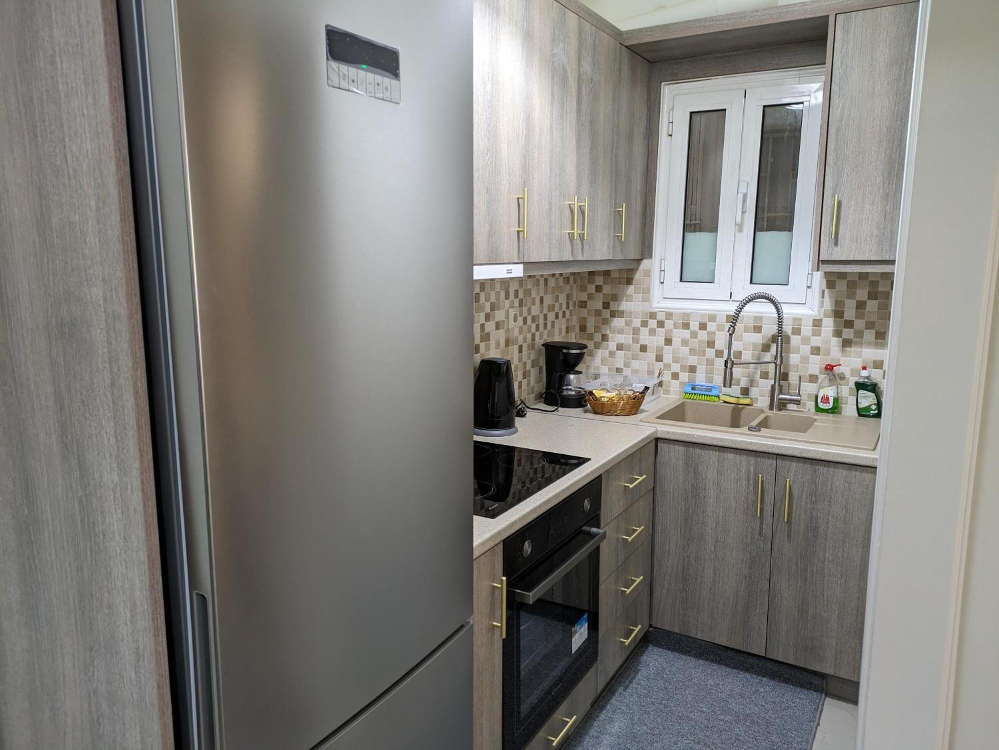 Lavender-Emma Cosy Apartment Near City Center Atenas Exterior foto